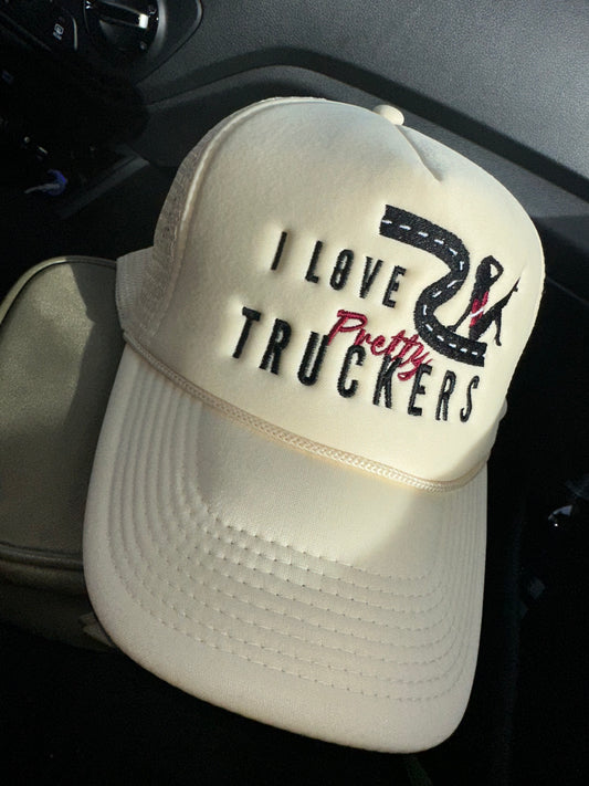 UNISEX ‘I LOVE PRETTY TRUCKERS’ TRUCKER HAT